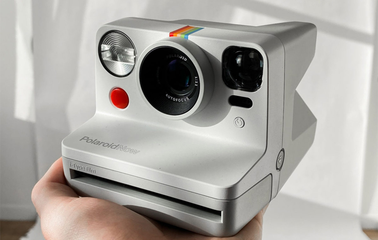 دوربین instax مدل polaroid